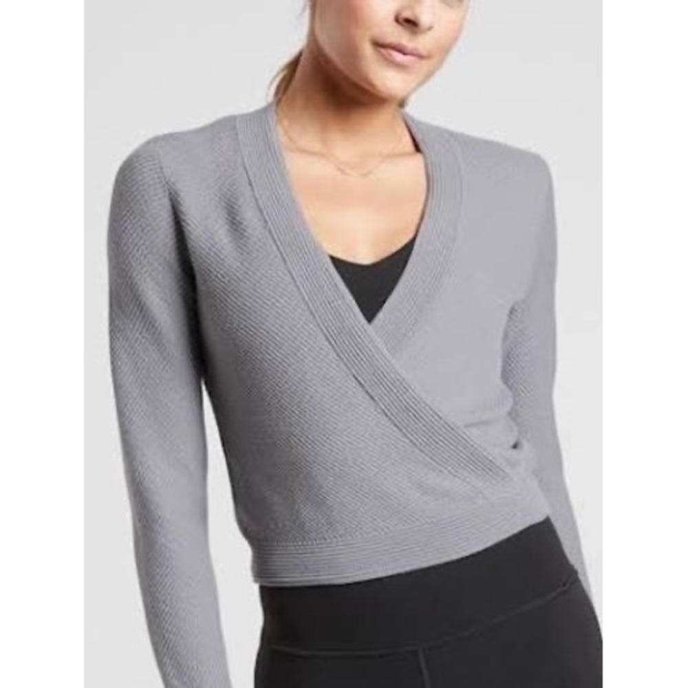 Athleta Grace Sweater Wrap Cardigan Grey Textured Tie‎ Front Crop Medium NEW